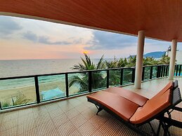 Saint Tropez Beach Resort Hotel