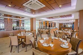 Saint Tropez Beach Resort Hotel