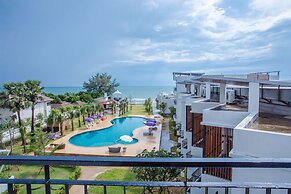 Saint Tropez Beach Resort Hotel