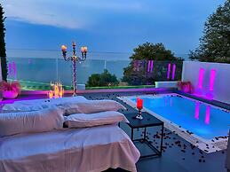 Panorama Suites & Spa