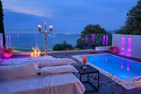 Panorama Suites & Spa