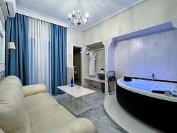 Panorama Suites & Spa