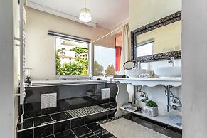 Panorama Suites & Spa