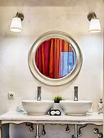 Panorama Suites & Spa