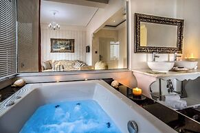 Panorama Suites & Spa