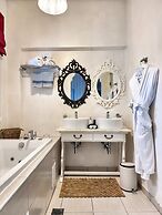 Panorama Suites & Spa