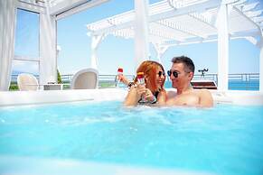 Panorama Suites & Spa