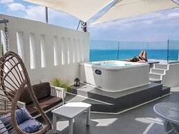 Panorama Suites & Spa