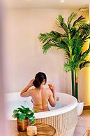 Panorama Suites & Spa