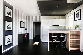 LIVIN Apartments