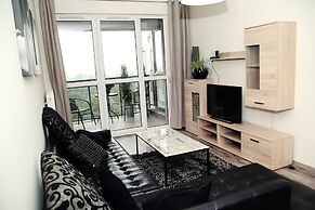 LIVIN Apartments