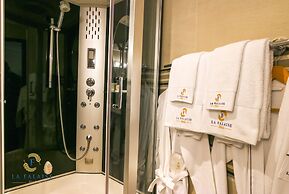 Hôtel Résidence La Falaise