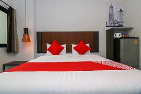 Aim House Bangkok Hotel