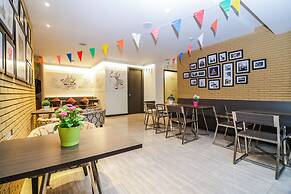 Aim House Bangkok Hotel