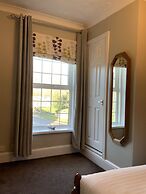 Red Lion Inn Partney