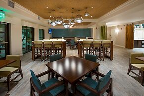 Hyatt House Naples/5th Avenue