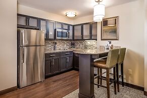 Staybridge Suites Eau Claire - Altoona by IHG