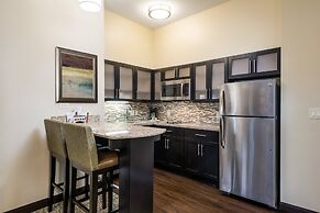 Staybridge Suites Eau Claire - Altoona by IHG