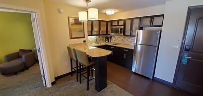 Staybridge Suites Eau Claire - Altoona by IHG