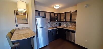 Staybridge Suites Eau Claire - Altoona by IHG