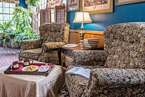 Silver Heart Inn and Cottages