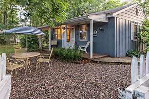 Silver Heart Inn and Cottages