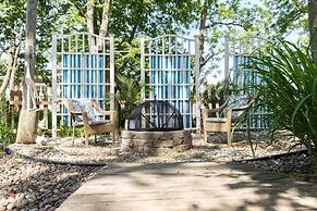 Silver Heart Inn and Cottages