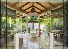 Furaveri Maldives -  FREE RETURN TRANSFER for 2 for stays of minimum 5