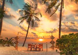 Furaveri Maldives -  FREE RETURN TRANSFER for 2 for stays of minimum 5