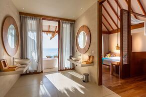 Furaveri Maldives -  FREE RETURN TRANSFER for 2 for stays of minimum 5