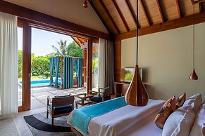 Furaveri Maldives -  FREE RETURN TRANSFER for 2 for stays of minimum 5