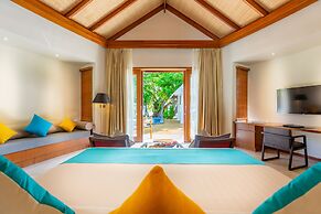 Furaveri Maldives -  FREE RETURN TRANSFER for 2 for stays of minimum 5
