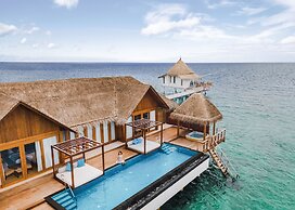 Furaveri Maldives -  FREE RETURN TRANSFER for 2 for stays of minimum 5