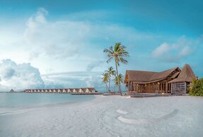 Furaveri Maldives -  FREE RETURN TRANSFER for 2 for stays of minimum 5
