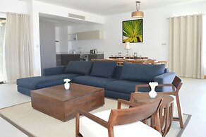 Rose Des Sables Beachfront Apartments