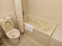 Chungli Business Hotel