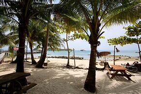 Palm Beach Bungalow Resort