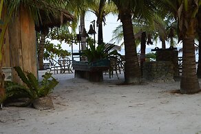 Palm Beach Bungalow Resort