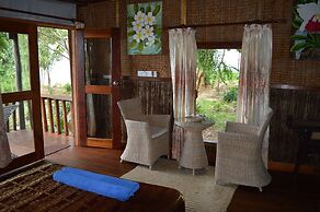 Palm Beach Bungalow Resort