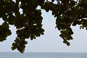 Palm Beach Bungalow Resort