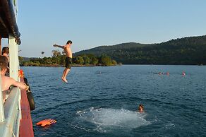 Palm Beach Bungalow Resort