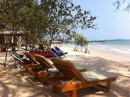 Palm Beach Bungalow Resort