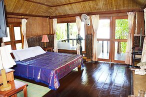 Palm Beach Bungalow Resort