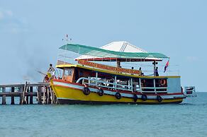 Palm Beach Bungalow Resort