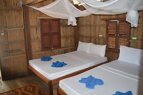 Palm Beach Bungalow Resort