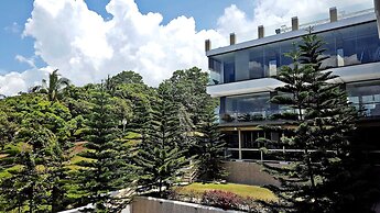 Splash Suites Hotel Tagaytay