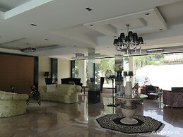 Splash Suites Hotel Tagaytay