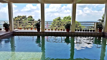 Splash Suites Hotel Tagaytay