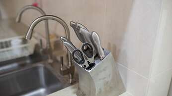 Holidayhome 188 Taman Sejati Suria