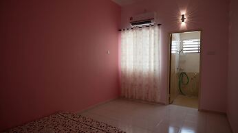 Holidayhome 188 Taman Sejati Suria